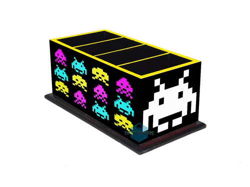 Imagem 1 de 2 de Porta Controle Remoto Decoração Space Invaders 