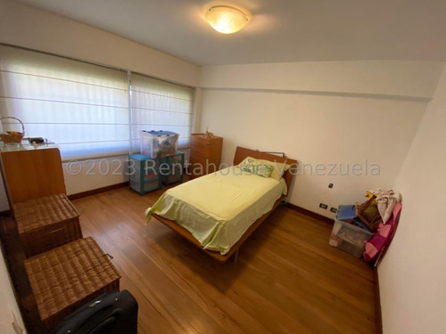 Imagen 16 de 27 de Amplio Apartamento En Alquiler, Urb. Las Mercedes