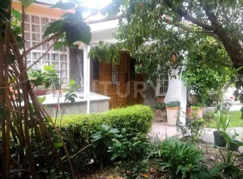 Casa En Venta De 1 Piso En San Manuel 540 Mt2 De Terreno Con Local Comercial.