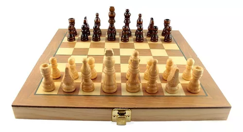 Jogo de Xadrez e Damas tabuleiro grande 40x40 Oficial em Promoção na  Americanas