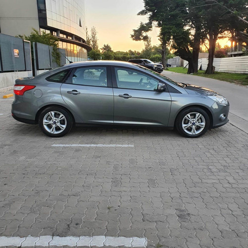 Ford Focus Sedan Se