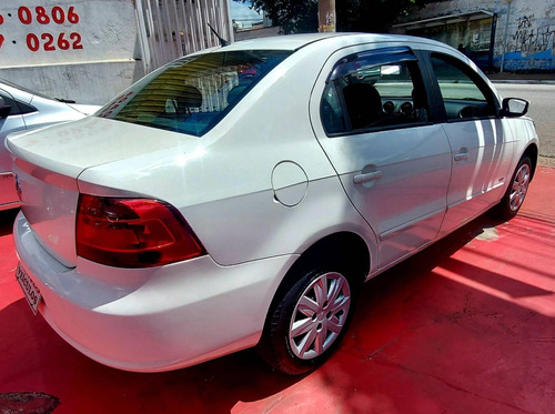 Imagem 4 de 6 de Volkswagen Voyage 1.0 Mi 8v Flex 4p Manual