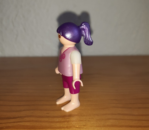 Muñeca Playmobil Niña Con Cabello Morado (Usado)