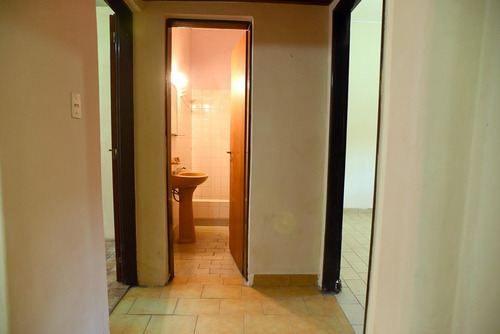 Imagen 16 de 30 de Casa 3 Ambientes Venta V Luzuriaga Parrilla Terraza Negocia