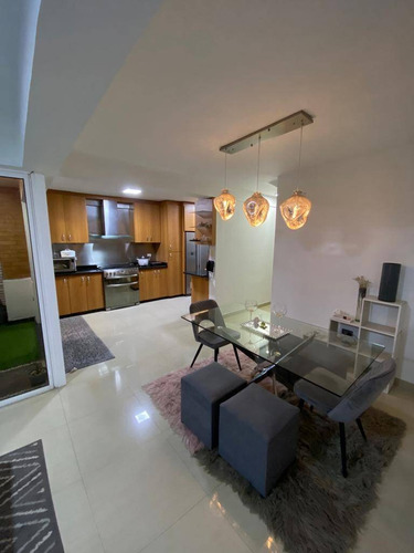 Venta De Townhouse En Mañongo Residencias Villas Menhir 165mtrs
