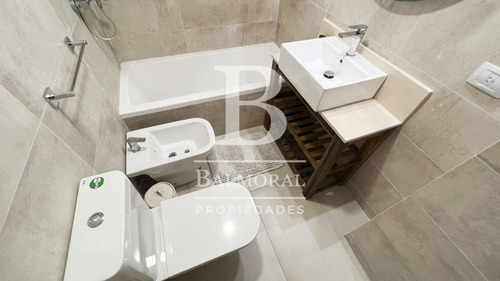 Imagen 15 de 28 de Departamento En Alquiler - Zona: Pinamar Centro / Ref: 3065