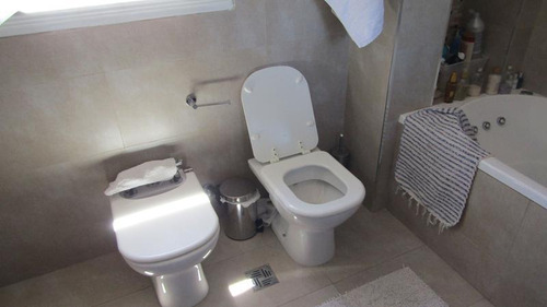 Imagen 12 de 19 de Casa 4 Ambientes Jardín Y Pileta Zona Res. Exclusivo Plaza De La Cruz!venta Directa!escuchan Ofertas!