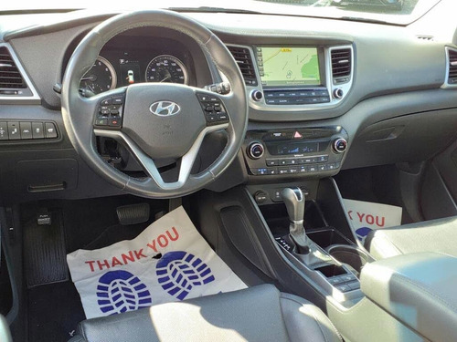 Imagen 11 de 13 de Hyundai Tucson 2016 Limited 4x4 Clean 1.6 Turbo Americana