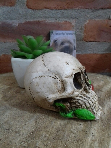 Calavera Mexicana Chiquita De Yeso Con Rosa