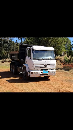 Imagem 13 de 14 de Mercedes Truck