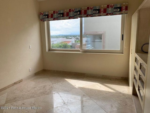Imagen 10 de 10 de Hermosa Casa En Campanario Diseño Toscano Jf