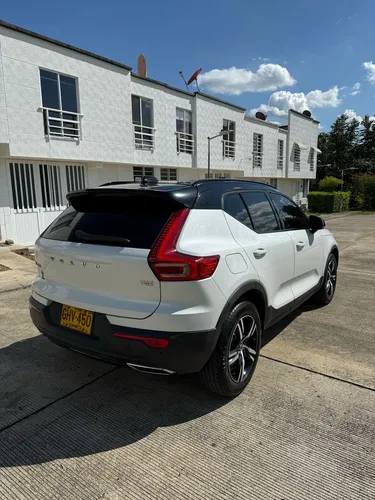 Volvo XC40 2.0 T5 Awd R-design