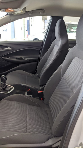 Imagen 5 de 17 de Chevrolet Onix Plus Lt Tech 1.2 Fs
