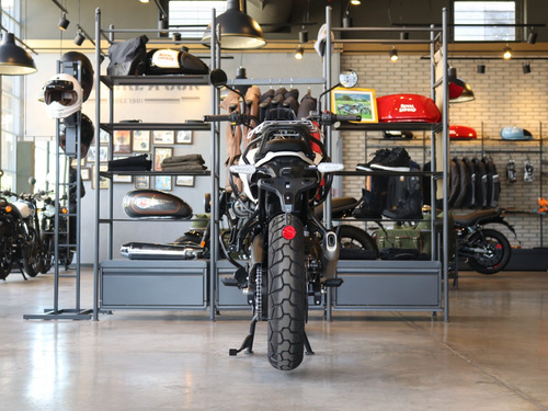 Royal Enfield Himalayan 450 - Kaza Brown - Lanzamiento