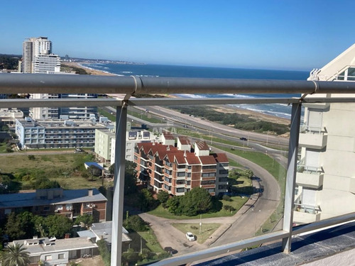Imagen 22 de 26 de Apartamento En Alquiler, Con Parrillero Propio En Punta Del Este