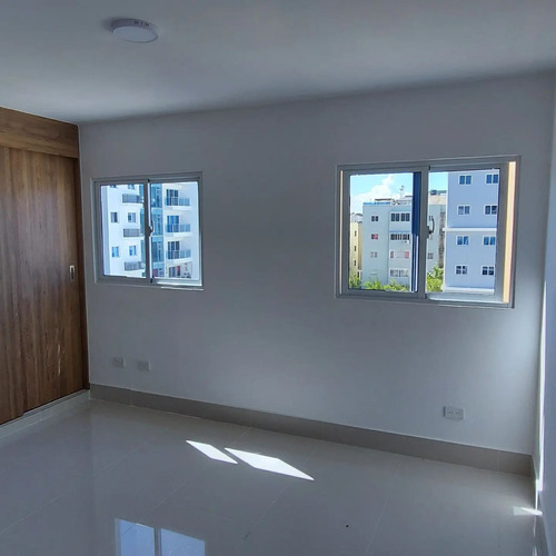 Apartamento En Torre Real Cerro Alto