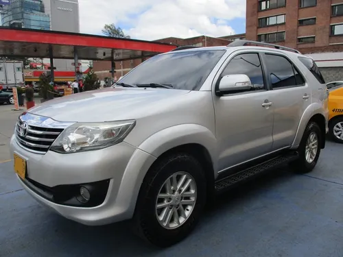 Toyota Fortuner Sr5 4x2 2700cc At Aa