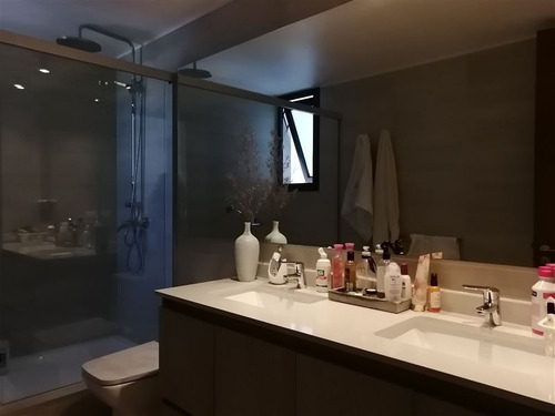 Departamento En Venta De 3 Dorm. En Vitacura