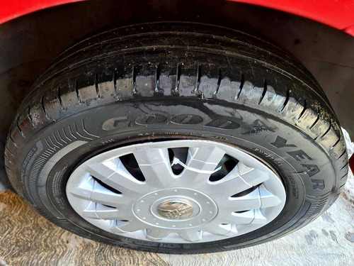 Imagen 14 de 15 de Volkswagen Gol 2018 1.6 Trendline Mt 5 P