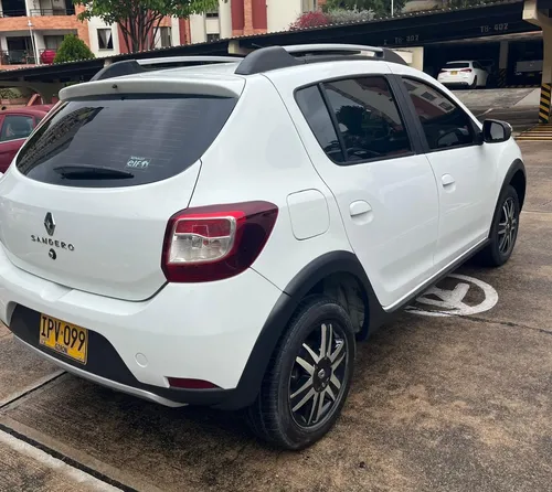 Renault Stepway 1.6 Expression / Zen
