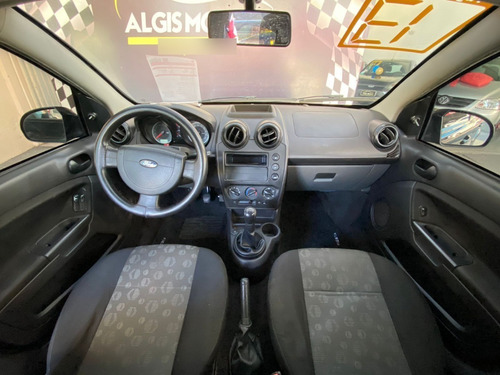 Imagem 8 de 9 de Ford Fiesta 1.0 Flex 2013.