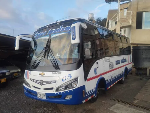 Bus Chevrolet Nkr 2022
