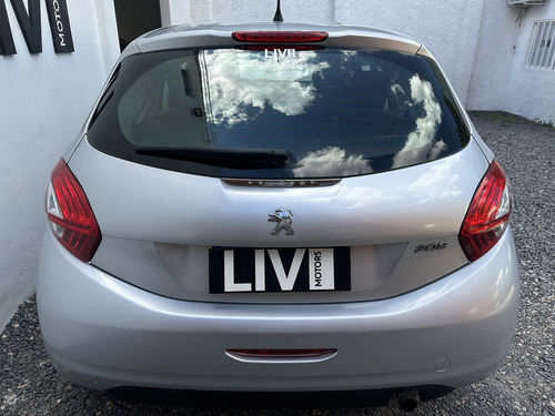 Peugeot 208 1.5 Active