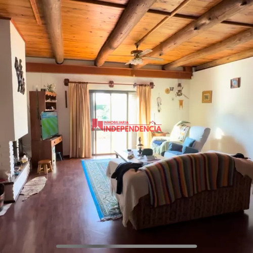 Exclusiva Propiedad De 570 M2 En 3.000 M2 Cuadrados De Terreno