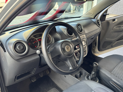 Volkswagen Saveiro 1.6 MI CS 8V FLEX 2P MANUAL G.V