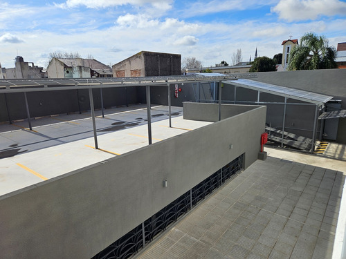 Departamento 2 Ambientes Con Cochera En Venta En Santos Lugares