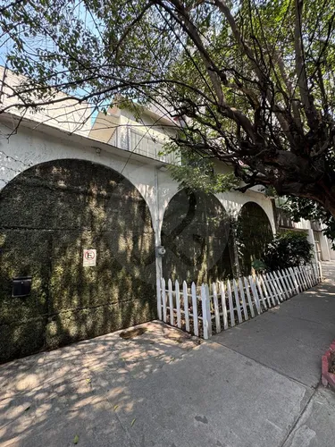 Casa Uso De Suelo En Renta En Del Valle Norte
