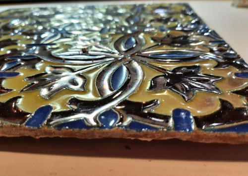 Imagen 3 de 8 de Antiguo Conjunto Mayólicas Triana Relieve Motivo Floral 7632