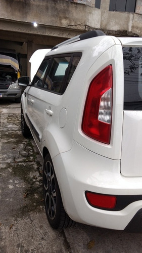 Imagem 3 de 12 de Kia Soul 2013 1.6 Ex Flex Aut. 5p