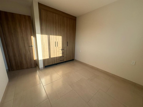 Hermosa Casa En Venta Entre El Refugio Y Zibatá, Diseño De Autor, Premium!