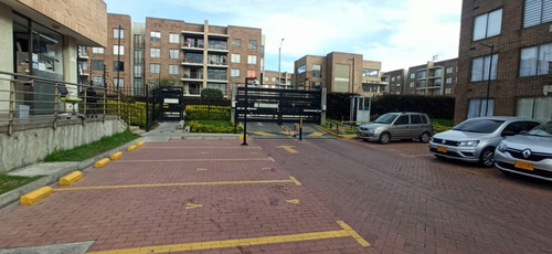 Venta De Hermoso Apartamento En Normandia Del Parque, Funza.