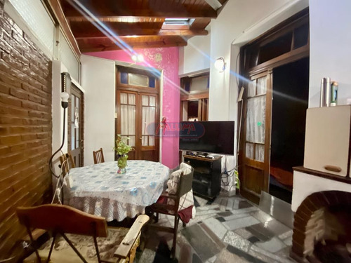 Casa En Venta En Mataderos