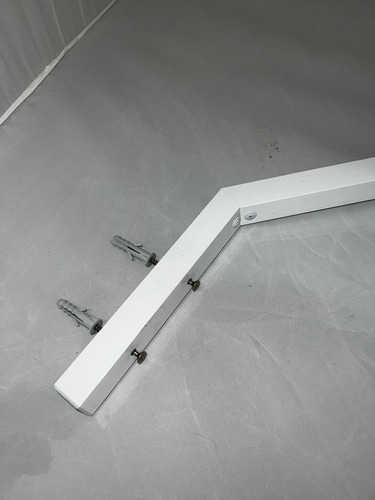 Master Cat Proteção Para Muros E Cercas Hastes 0,60cm + Rede Cor Branco