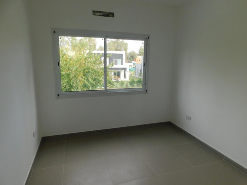 Imagen 16 de 18 de Casa En Venta - Francisco Alvarez