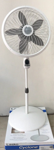 Ventilador De Pie Lasko 1885 5 Aspas, 18 De Diámetro 120 v Estructura Light Grey Diámetro 18