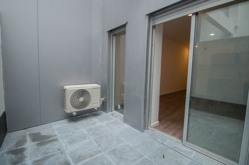 Venta Monoambiente Pocitos Patio A Estrenar