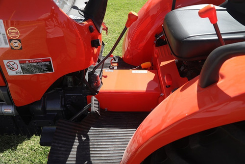 Imagen 6 de 6 de Tractor Kubota L3800 Farm Con Pala Omar Martin
