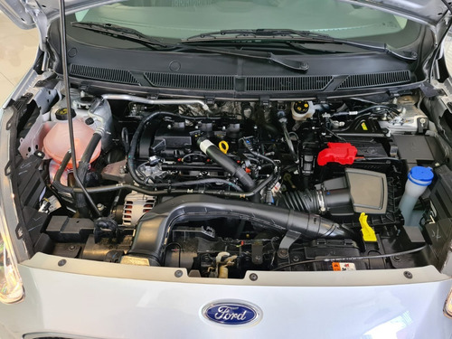 Imagen 10 de 15 de Ford Figo Energy Mt 2020 14800 Km Plata 4 Puertas