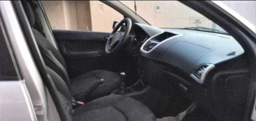 Imagem 6 de 7 de Peugeot 207 Passion 1.4 Sedan 8v 4p