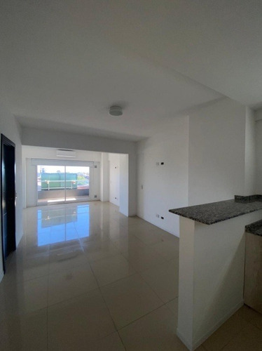 Imagen 7 de 14 de Departamento En Venta En Piñeyro