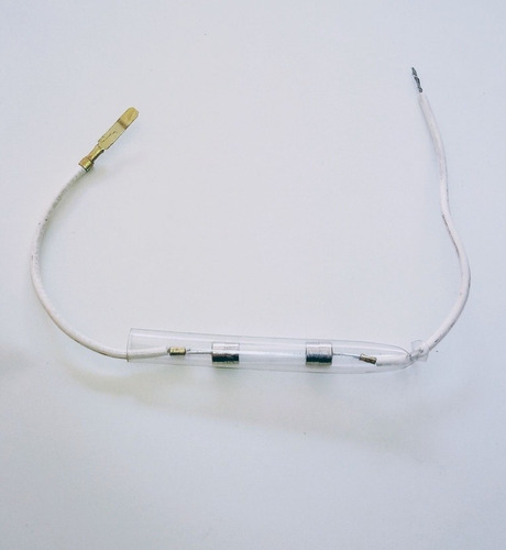 Fusible De Licuadora Oster 8amp. 250v Con Terminal Macho