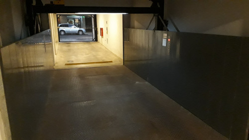 Imagen 3 de 6 de Vendo Cochera Grande En Edificio Palermo Bonpland 2200