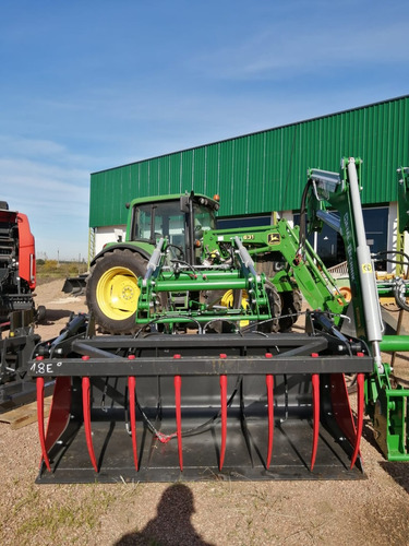 Tachos, Pinchos, Portapallet, Manipulador Fardo Pala Tractor