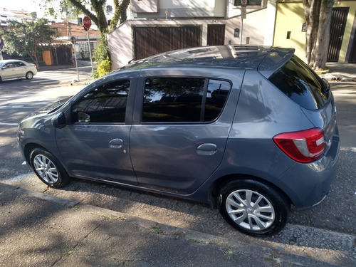 Renault Sandero Expression 1.0