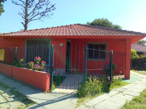 Casa Barrio San Rafael, Todos Los Servicios. Av. Tucuman Al 200