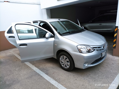 Alquiler De Autos Para Uso Particular S/100 A Tratar